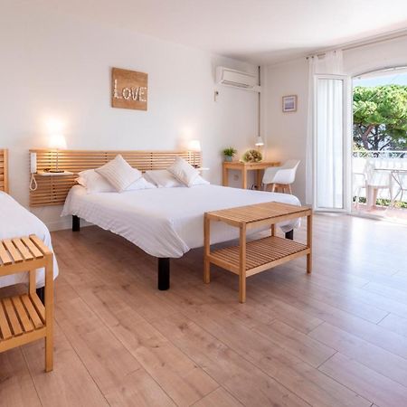 Hotel & Studios Astor 昂蒂布 外观 照片