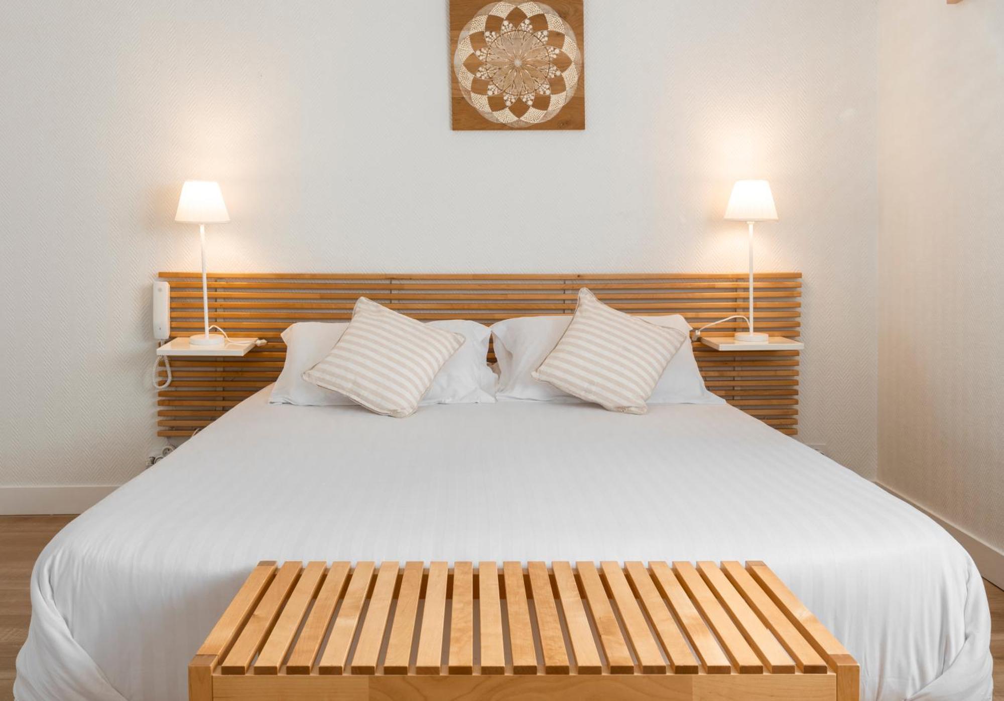 Hotel & Studios Astor 昂蒂布 外观 照片